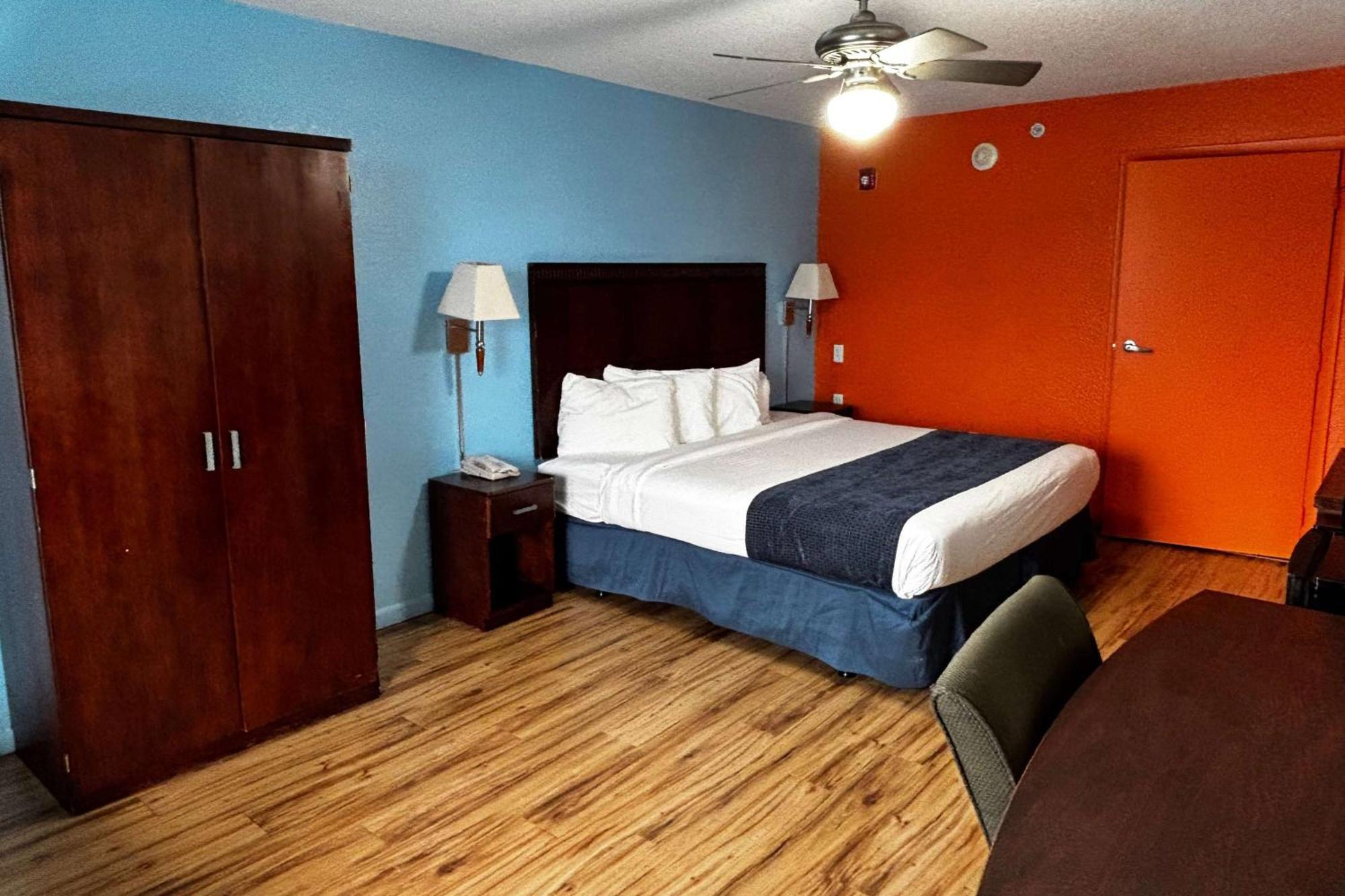 Ramada By Wyndham Flamingo Water Park Hotell Kissimmee Eksteriør bilde