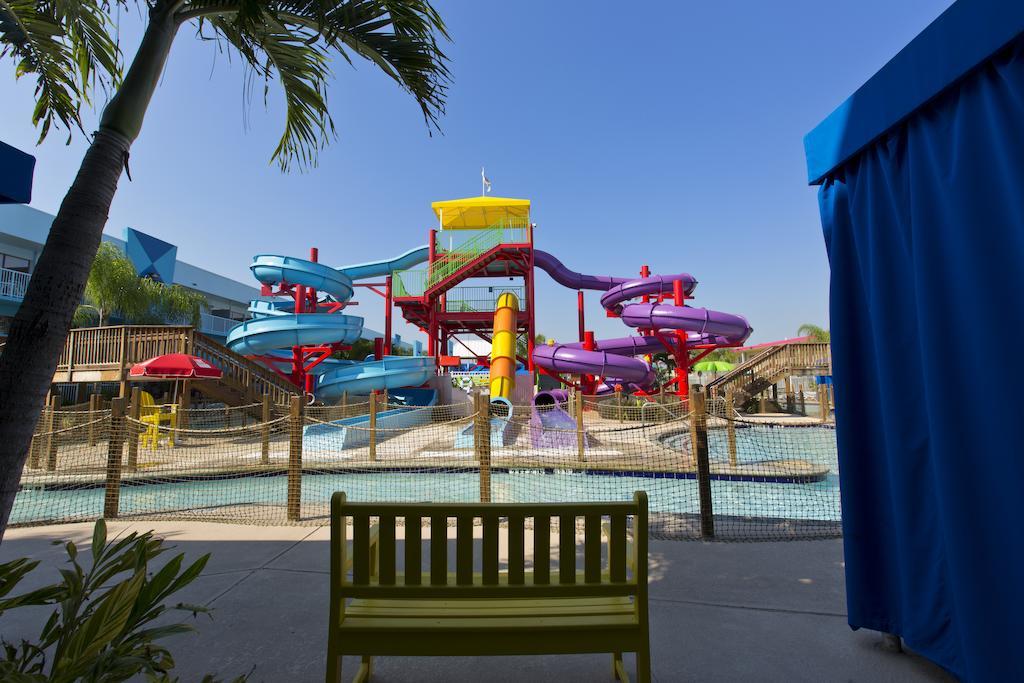 Ramada By Wyndham Flamingo Water Park Hotell Kissimmee Eksteriør bilde